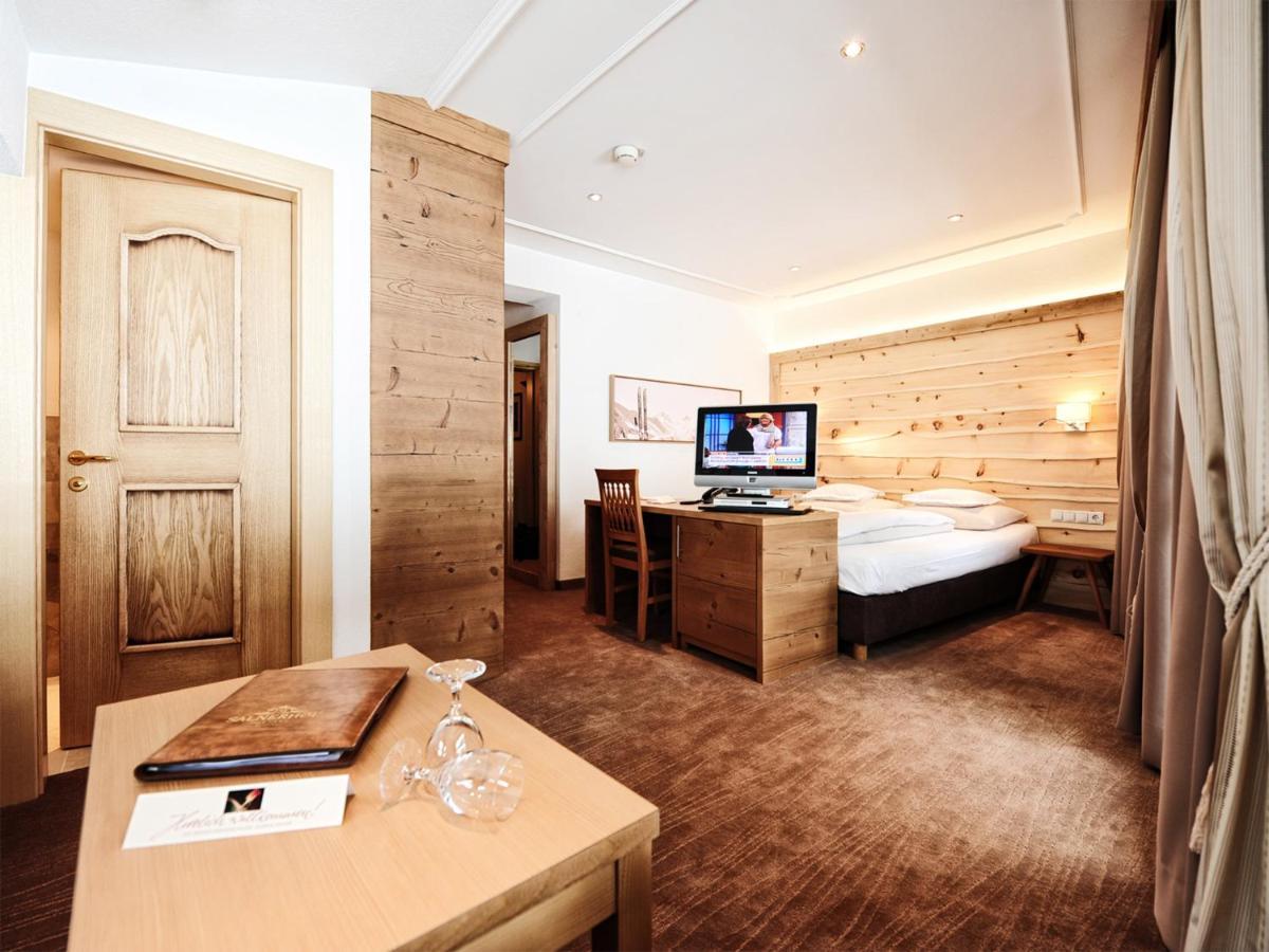 Salnerhof Superior Lifestyle Resort Ischgl Szoba fotó